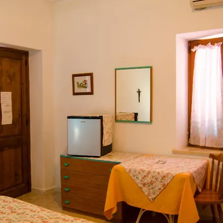 Bed and breakfast Agriturismo Tivoli 3*